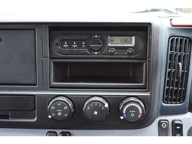 Mitsubishi CANTER 2012-07 23536-14