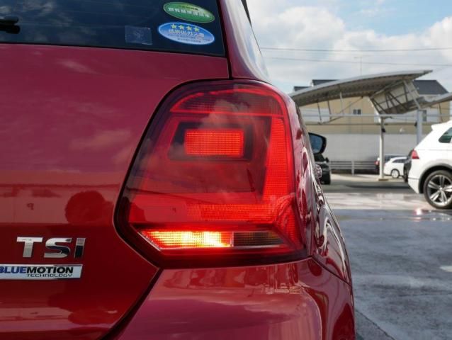 VolksWagen POLO 2017-11 185487-12