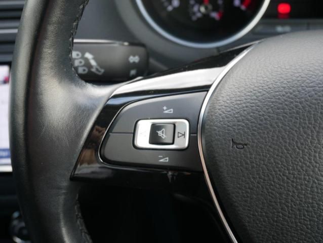 VolksWagen POLO 2017-11 185487-18
