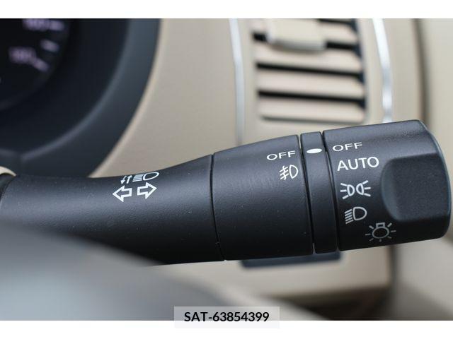 Nissan TEANA 2016-04 209657-14