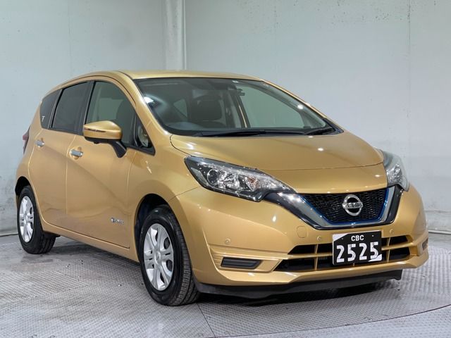 Nissan NOTE 2017-06 10364-0