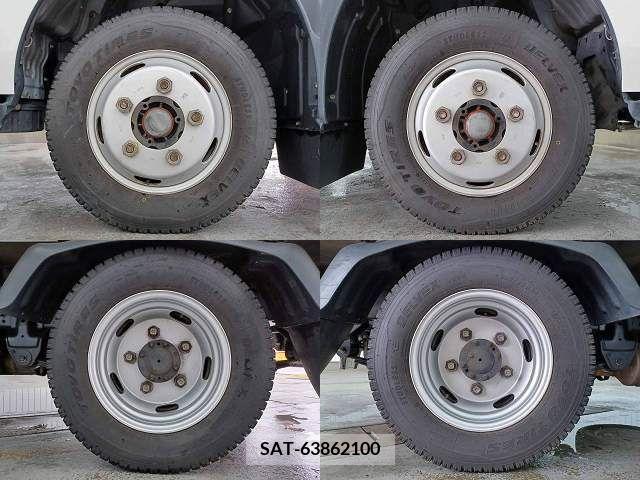 Hino DUTRO 2018-05 267722-12