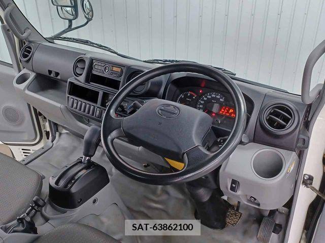 Hino DUTRO 2018-05 267722-15