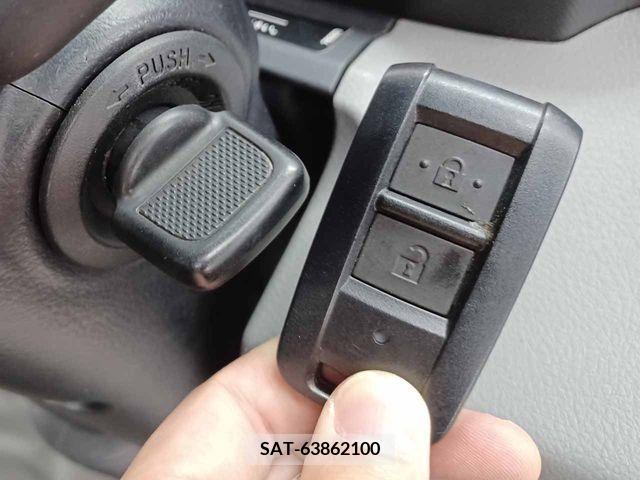 Hino DUTRO 2018-05 267722-19