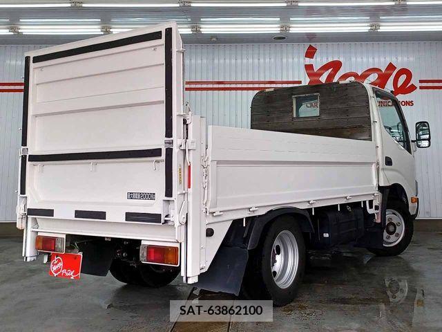 Hino DUTRO 2018-05 267722-8