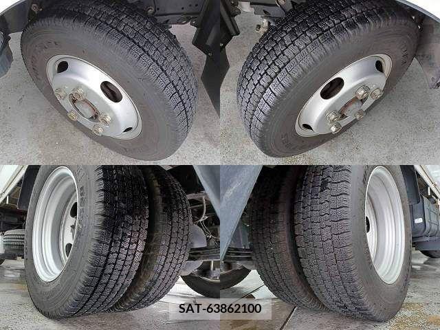 Hino DUTRO 2018-05 267722-13