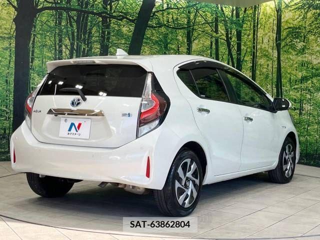 Toyota AQUA 2019-07 325931-14