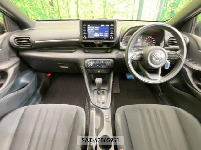 Toyota YARIS 2023-06 351166-1