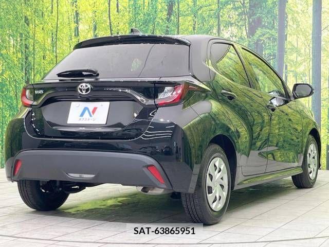 Toyota YARIS 2023-06 351166-17