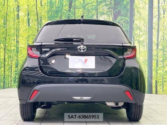 Toyota YARIS 2023-06 351166-15