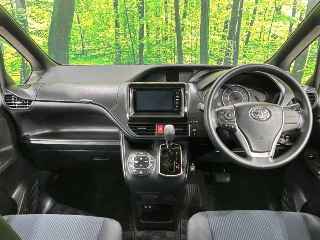Toyota VOXY 2017-12 21187-1