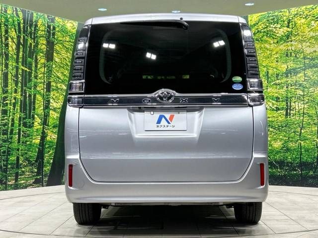 Toyota VOXY 2017-12 21187-15