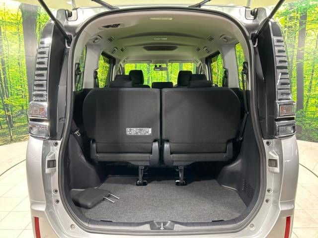 Toyota VOXY 2017-12 21187-10