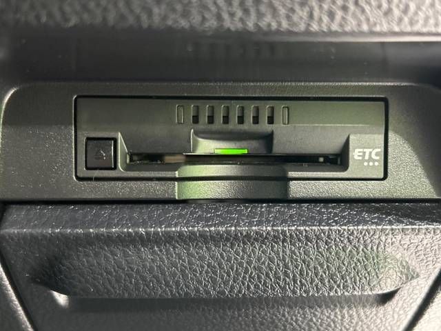 Toyota VOXY 2017-12 21187-6