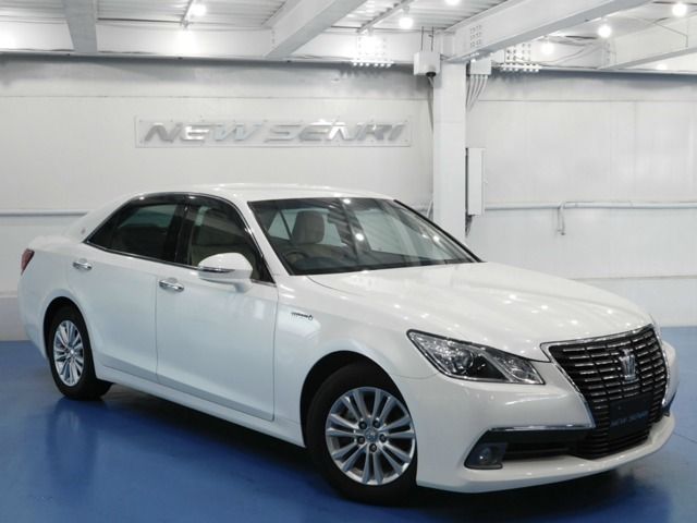 Toyota CROWN SEDAN 2014-10 185042-0