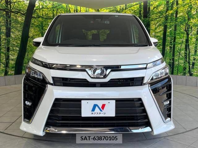 Toyota VOXY 2017-09 370445-15
