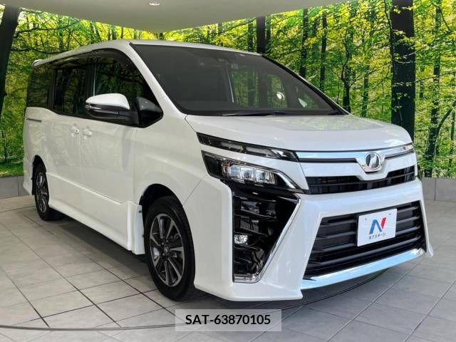 Toyota VOXY 2017-09 370445-17