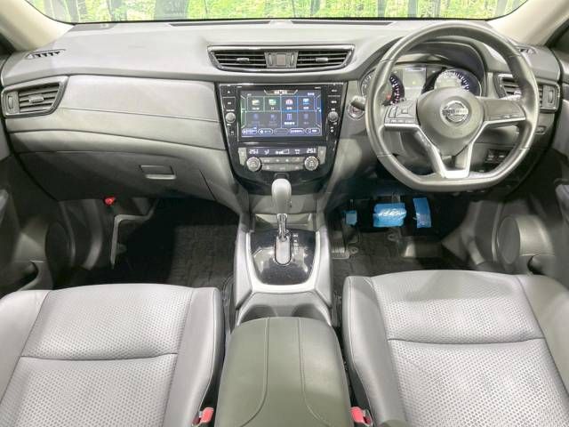 Nissan X-TRAIL 2017-09 10407-1