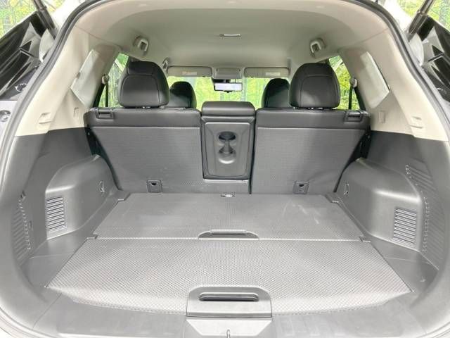 Nissan X-TRAIL 2017-09 10407-10