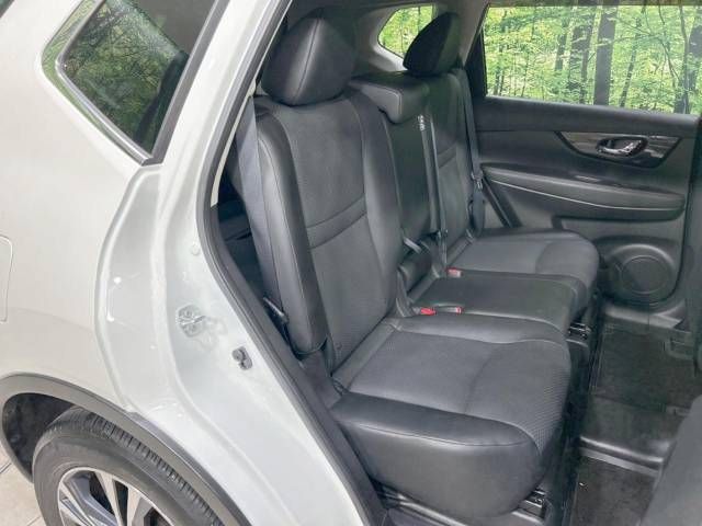 Nissan X-TRAIL 2017-09 10407-9