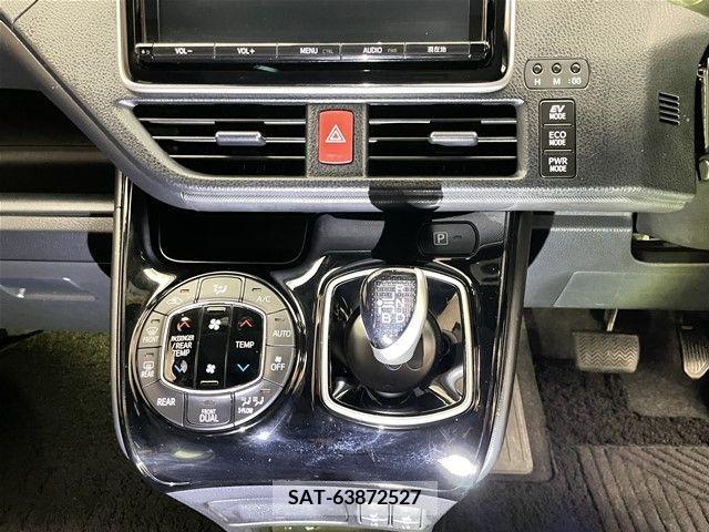 Toyota VOXY HYBRID 2017-09 370571-12