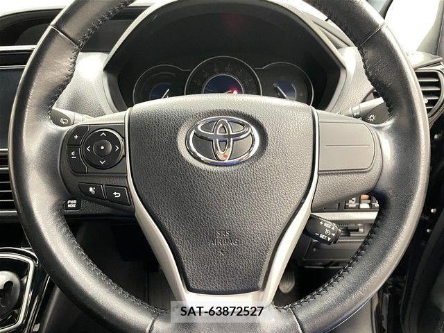 Toyota VOXY HYBRID 2017-09 370571-10