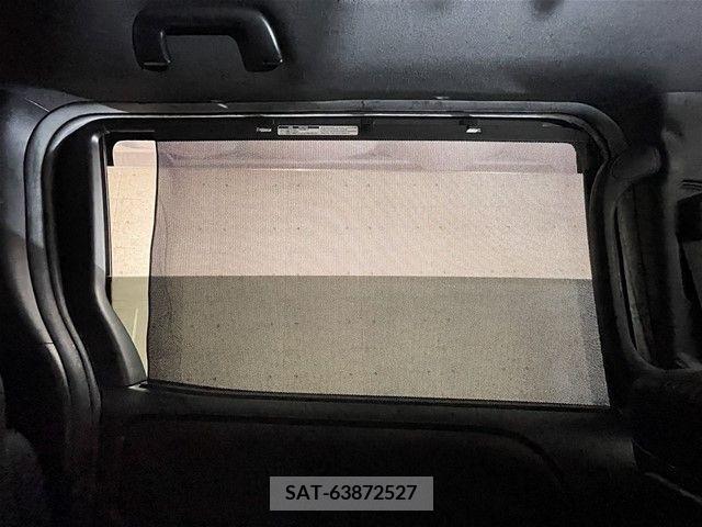 Toyota VOXY HYBRID 2017-09 370571-26