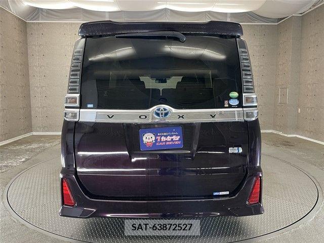 Toyota VOXY HYBRID 2017-09 370571-23