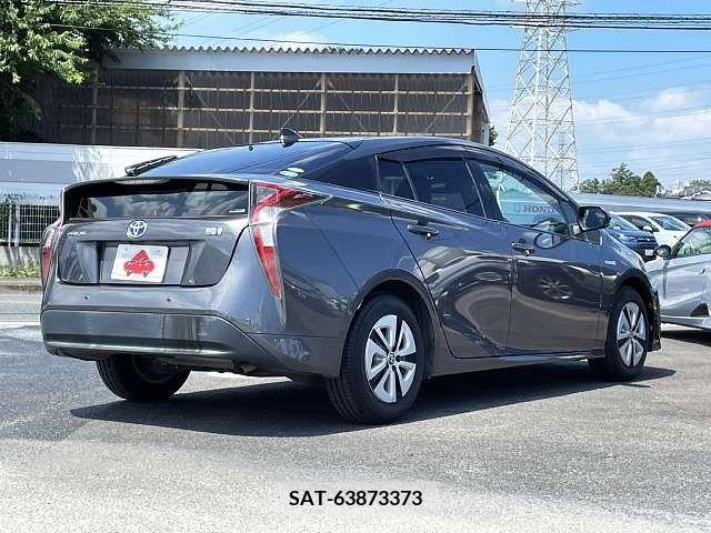 Toyota PRIUS 2017-07 366419-2