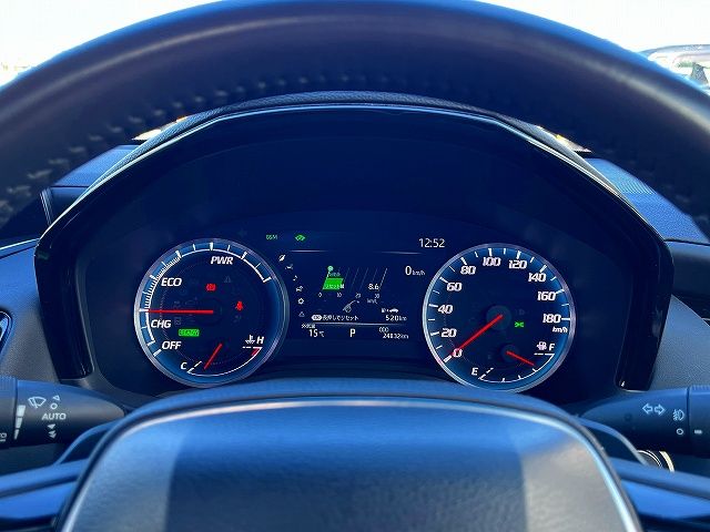 Toyota CROWN SEDAN 2018-10 196235-7