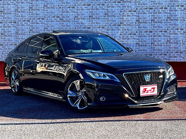 Toyota CROWN SEDAN 2018-10 196235-6