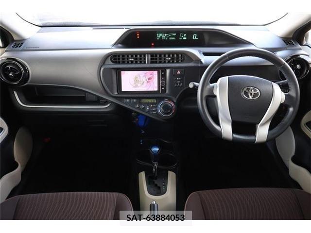 Toyota AQUA 2013-07 291816-3