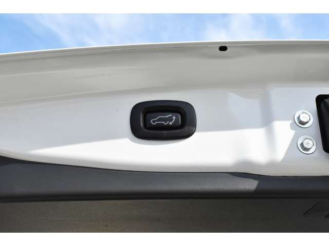 Mitsubishi OUTLANDER 2020-03 10985-8