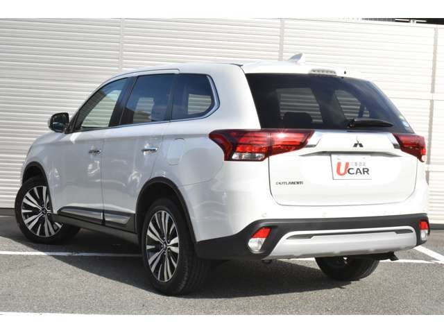 Mitsubishi OUTLANDER 2020-03 10985-2
