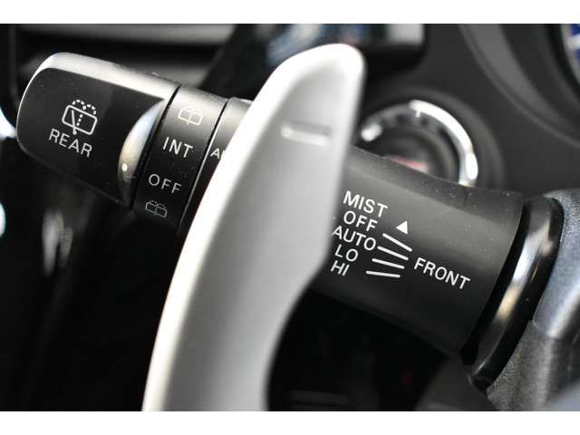 Mitsubishi OUTLANDER 2020-03 10985-11