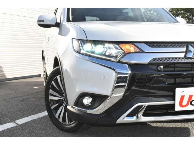 Mitsubishi OUTLANDER 2020-03 10985-9