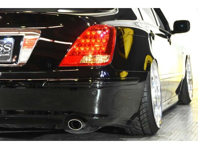 Toyota CROWN MAJESTA 2006-10 27599-9