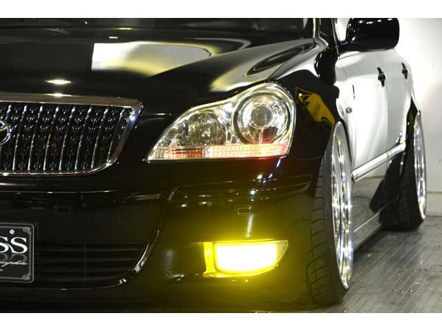 Toyota CROWN MAJESTA 2006-10 27599-8