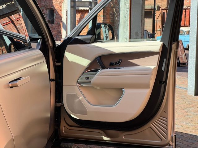 ROVER RANGE ROVER 2023-04 188104-13
