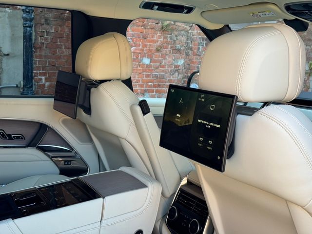 ROVER RANGE ROVER 2023-04 188104-15