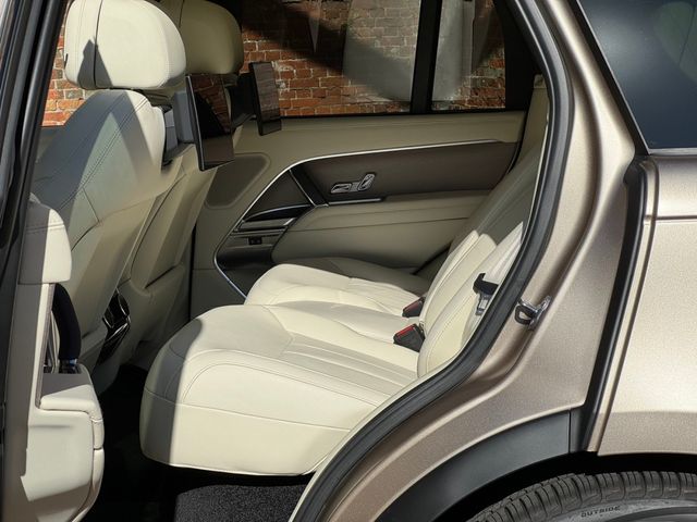 ROVER RANGE ROVER 2023-04 188104-14