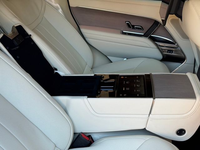ROVER RANGE ROVER 2023-04 188104-18