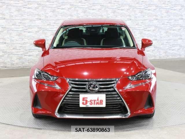 Lexus IS 2017-03 275370-5