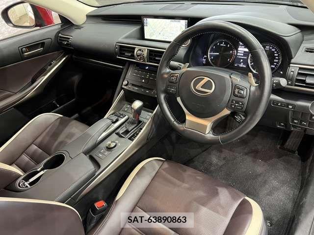 Lexus IS 2017-03 275370-13