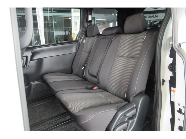 Toyota NOAH 2017-11 785-8