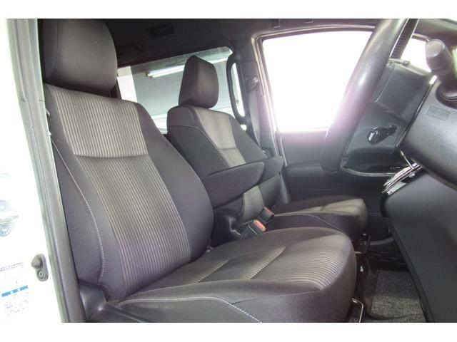 Toyota NOAH 2017-11 785-4