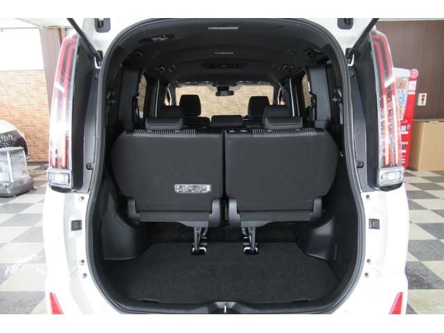 Toyota NOAH 2017-11 785-11