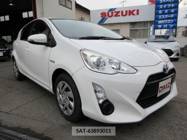 Toyota AQUA 2015-02 260287-1