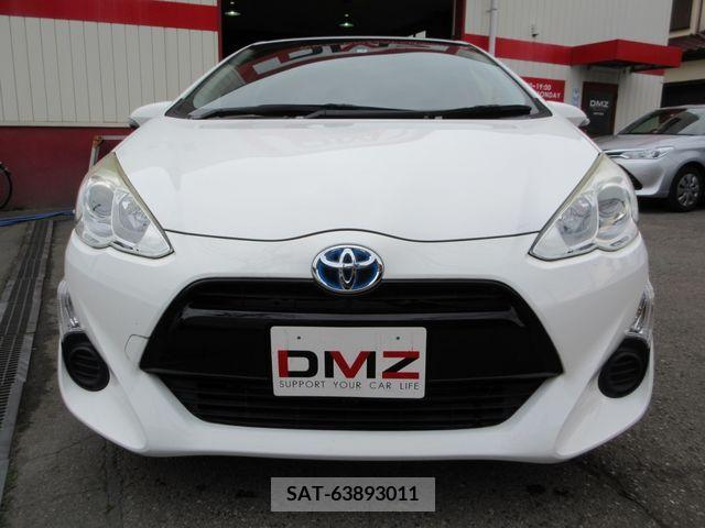 Toyota AQUA 2015-02 260287-2