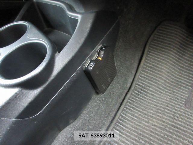 Toyota AQUA 2015-02 260287-25